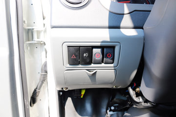 ���� ����X1 87���� 4X2 2400�����жʽ������(HFC5030ZZZVZ)ͼƬ