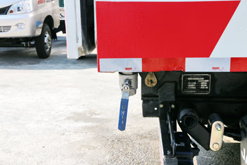 ���� ����X1 87���� 4X2 2400�����жʽ������(HFC5030ZZZVZ)ͼƬ