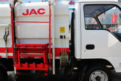 江淮 康铃X1 87马力 4X2 2400轴距自卸式垃圾车(HFC5030ZZZVZ)