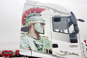 �������� ��ʨC500�ؿ� 450���� 6X4ǣ����(CQ4256HXVG334)ͼƬ