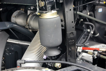 �������� ��ʨC500�ؿ� 450���� 6X4ǣ����(CQ4256HXVG334)ͼƬ