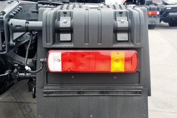 �������� ��ʨC500�ؿ� 450���� 6X4ǣ����(CQ4256HXVG334)ͼƬ