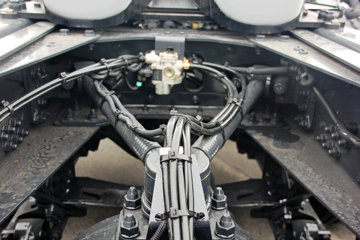 �������� ��ʨC500�ؿ� 450���� 6X4ǣ����(CQ4256HXVG334)ͼƬ