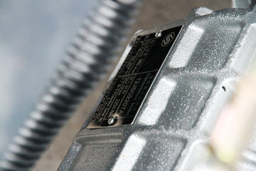 �������� ��ʨC500�ؿ� 450���� 6X4ǣ����(CQ4256HXVG334)ͼƬ