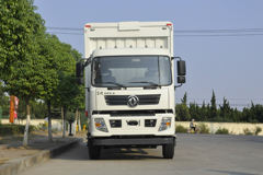 东风新疆 专底系列 180马力 4X2 7.7米厢式载货车(EQ5180XXYGD5D)