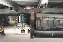 唐骏欧铃 T1系列 82马力 3.4米排半仓栅式微卡(ZB5040CCYKPC6F)