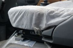 福田 奥铃 超越 140马力 4X2 6.8米排半厢式载货车(BJ5121VHCFK-S)