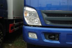 福田 奥铃 超越 140马力 4X2 6.8米排半厢式载货车(BJ5121VHCFK-S)