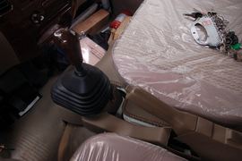 旗铃&nbsp;载货车驾驶室                                               图片