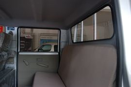 领骐&nbsp;载货车驾驶室                                               图片