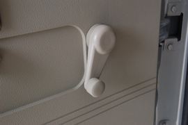 领骐&nbsp;载货车驾驶室                                               图片