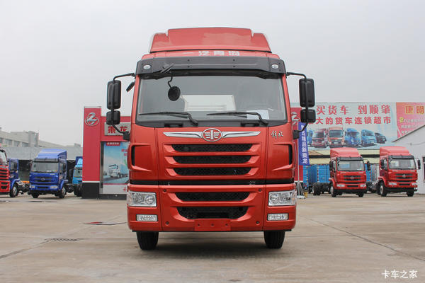 青岛解放 陆V 180马力 4x2 7.6米厢式载货车(CA5161XXYPK2L5E5A80-3)