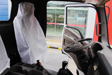 ���� ŷ����S3ϵ ��ֵɽ���� 143���� 4.14�׵�����ʽ�ػ�������(BJ5088XXY-F2)ͼƬ