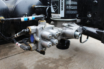 ���� ŷ����S3ϵ ��ֵɽ���� 143���� 4.14�׵�����ʽ�ػ�������(BJ5088XXY-F2)ͼƬ