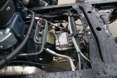 中国重汽HOWO 悍将 143马力 4.15米单排厢式轻卡底盘(ZZ5047XXYF3315E145)