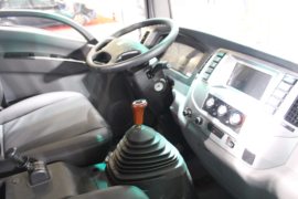 远程轻卡&nbsp;载货车驾驶室                                               图片