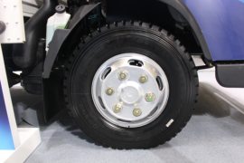 远程轻卡&nbsp;载货车底盘                                                图片