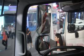 广汽日野700&nbsp;载货车驾驶室                                               图片