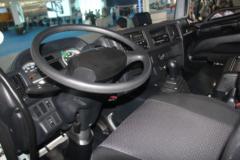 广汽日野 700系列重卡 300马力 中置轴轿运车(TJV5200TCLJM)