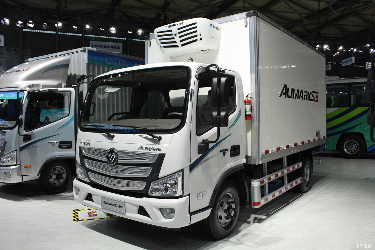 福田 欧马可S3系 143马力 4X2 冷藏车