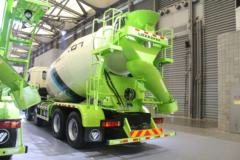 福田 雷萨L9 270马力 8X4 8方混凝土搅拌车