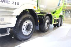 福田 雷萨L9 320马力 8X4 6.04方混凝土搅拌车