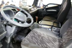 福田 欧航R系 170马力 6.8米排半厢式载货车(BJ5126XXY-A2)