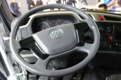 福田 欧航R系 170马力 6.8米排半厢式载货车(BJ5126XXY-A2)