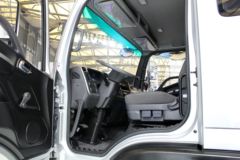 福田 欧航R系 170马力 6.8米排半厢式载货车(BJ5126XXY-A2)