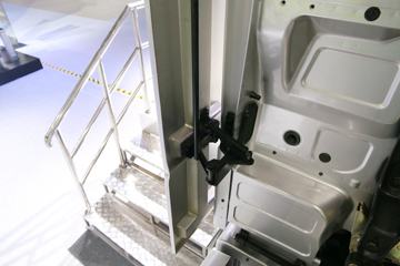 ���� ŷ��EST-A 6ϵ�ؿ� 430���� 6X2R ǣ����(BJ4269SNFKB-B2)ͼƬ