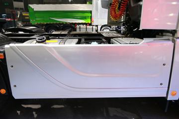 ���� ŷ��EST-A 6ϵ�ؿ� 430���� 6X2R ǣ����(BJ4269SNFKB-B2)ͼƬ