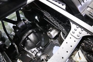 ���� ŷ��EST-A 6ϵ�ؿ� 430���� 6X2R ǣ����(BJ4269SNFKB-B2)ͼƬ