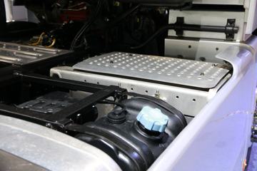 ���� ŷ��EST-A 6ϵ�ؿ� 430���� 6X2R ǣ����(BJ4269SNFKB-B2)ͼƬ