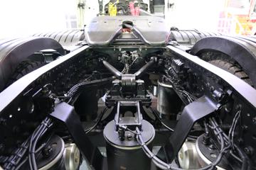 ���� ŷ��EST-A 6ϵ�ؿ� 430���� 6X2R ǣ����(BJ4269SNFKB-B2)ͼƬ