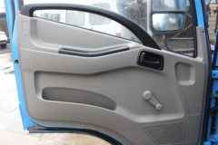 江铃 凯运升级版 宽体 普通款 116马力 4.1米单排栏板轻卡(液刹)(JX1045TG25)