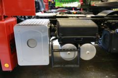 福田 欧曼GTL 6系重卡 超能版 400马力 6X4危险品牵引车(速比:3.7)(BJ4259SNFKB-AB)