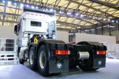 福田 欧曼GTL 6系重卡 430马力 6X4牵引车(奔驰动力)(BJ4259SNFKB-XC)