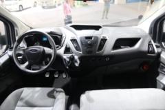 江铃汽车 新全顺 2017款 121马力 6座 中轴 2.0T柴油 中顶多功能商务车