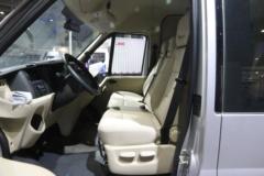 江铃汽车 新世代全顺 2016款 135马力 15座标准版 长轴 2.2T高顶多功能车