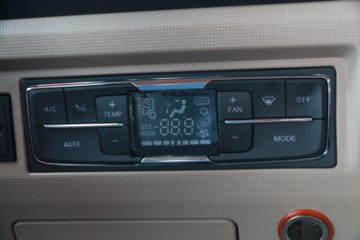 �й����� HOWO T5G�ؿ� 340���� 4X2ǣ����(ZZ4187N361GE1)ͼƬ