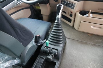 �й����� HOWO T5G�ؿ� 340���� 4X2ǣ����(ZZ4187N361GE1)ͼƬ