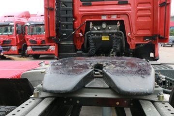 �й����� HOWO T5G�ؿ� 340���� 4X2ǣ����(ZZ4187N361GE1)ͼƬ