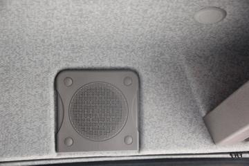 �������� ����M3�п� 180���� 4X2 6.8�ײ�դʽ�ػ�������(LZ1166M3ABT)ͼƬ