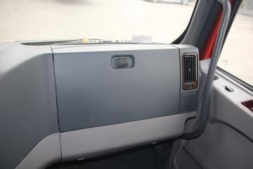 �������� ����M3�п� 180���� 4X2 6.8�ײ�դʽ�ػ�������(LZ1166M3ABT)ͼƬ