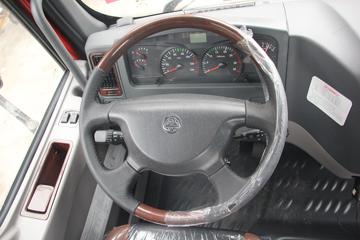 �������� ����M3�п� 180���� 4X2 6.8�ײ�դʽ�ػ�������(LZ1166M3ABT)ͼƬ