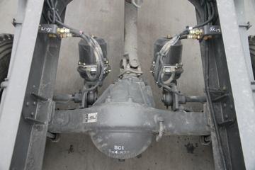 �������� ����M3�п� 180���� 4X2 6.8�ײ�դʽ�ػ�������(LZ1166M3ABT)ͼƬ