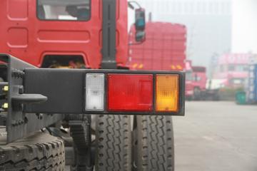 �������� ����M3�п� 180���� 4X2 6.8�ײ�դʽ�ػ�������(LZ1166M3ABT)ͼƬ