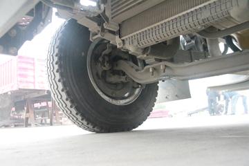 �������� ����M3�п� 180���� 4X2 6.8�ײ�դʽ�ػ�������(LZ1166M3ABT)ͼƬ