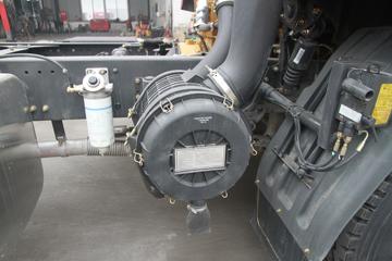 �������� ����M3�п� 180���� 4X2 6.8�ײ�դʽ�ػ�������(LZ1166M3ABT)ͼƬ