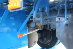 东风 天锦 270马力 中置轴轿运车